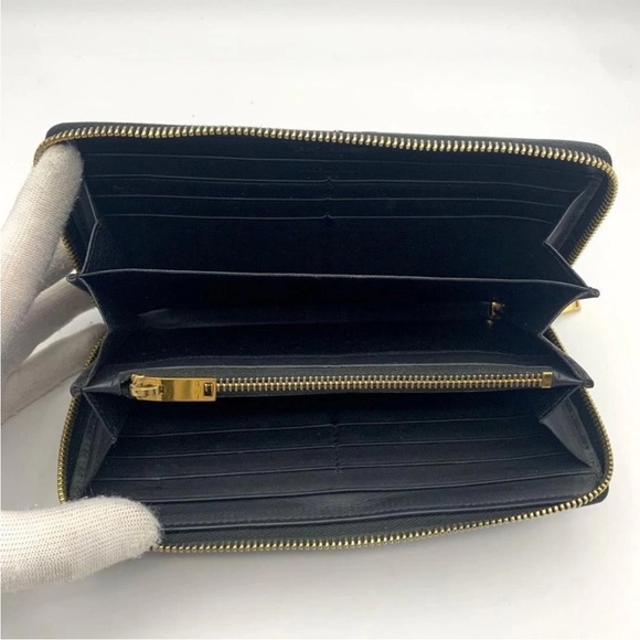 Yves Saint Laurent Black Leather Wallet with Gold Logo - Picture 4 of 10
